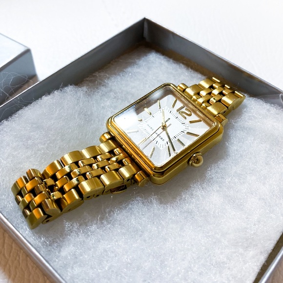 euc Marc Jacobs gold plated watch - Picture 4 of 5